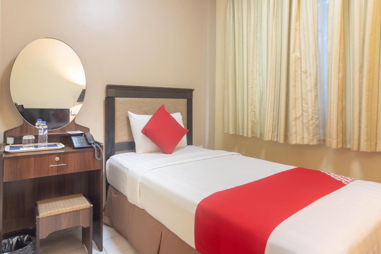 Oyo 187 The Maxwell Hotel Cebu Exterior foto