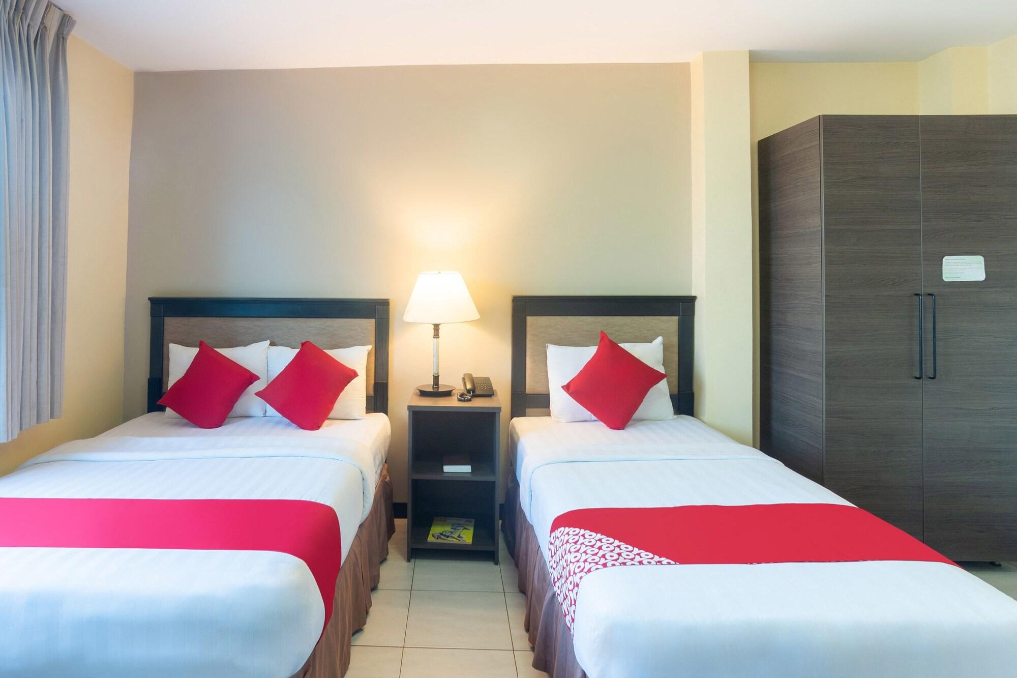 Oyo 187 The Maxwell Hotel Cebu Exterior foto