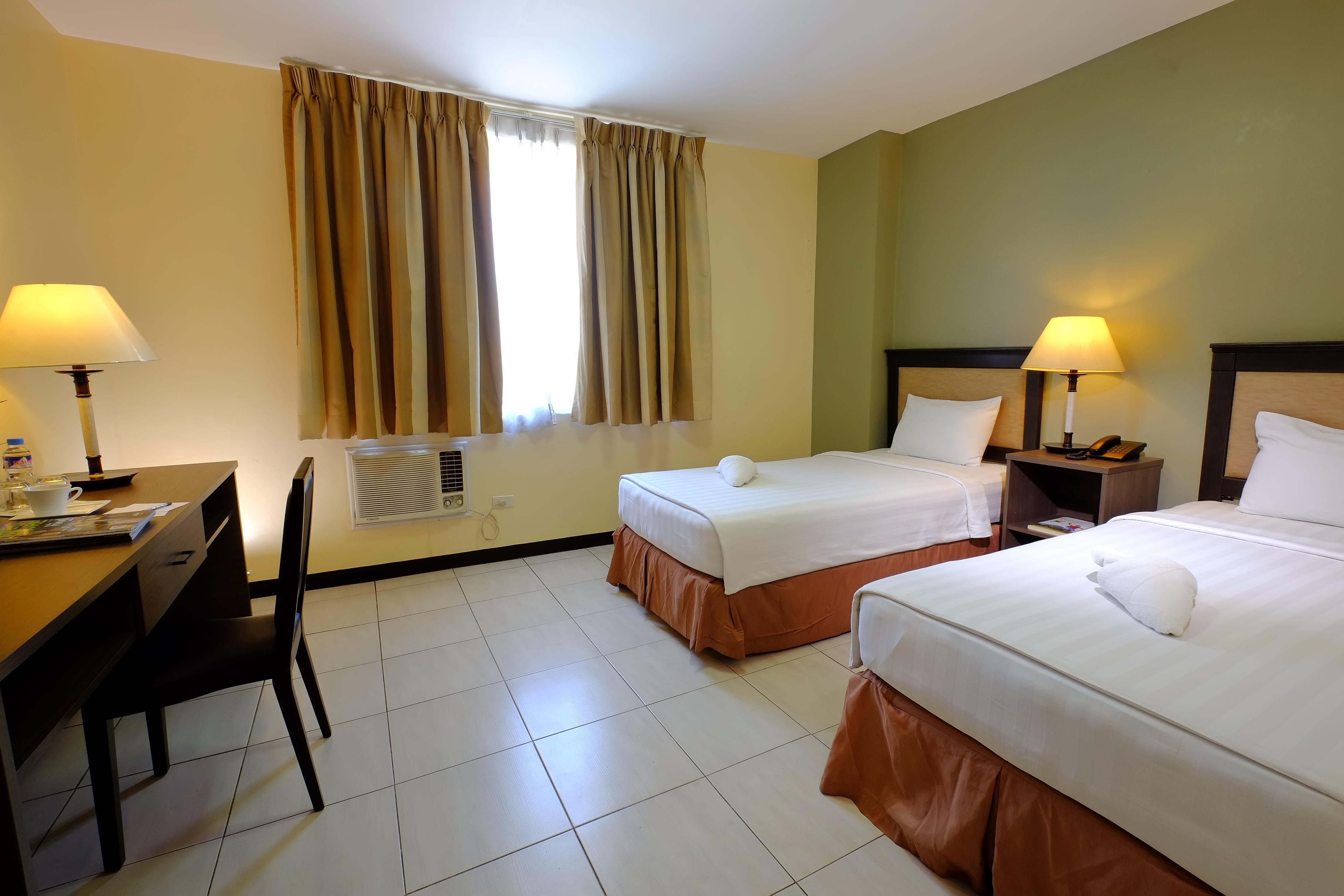 Oyo 187 The Maxwell Hotel Cebu Exterior foto