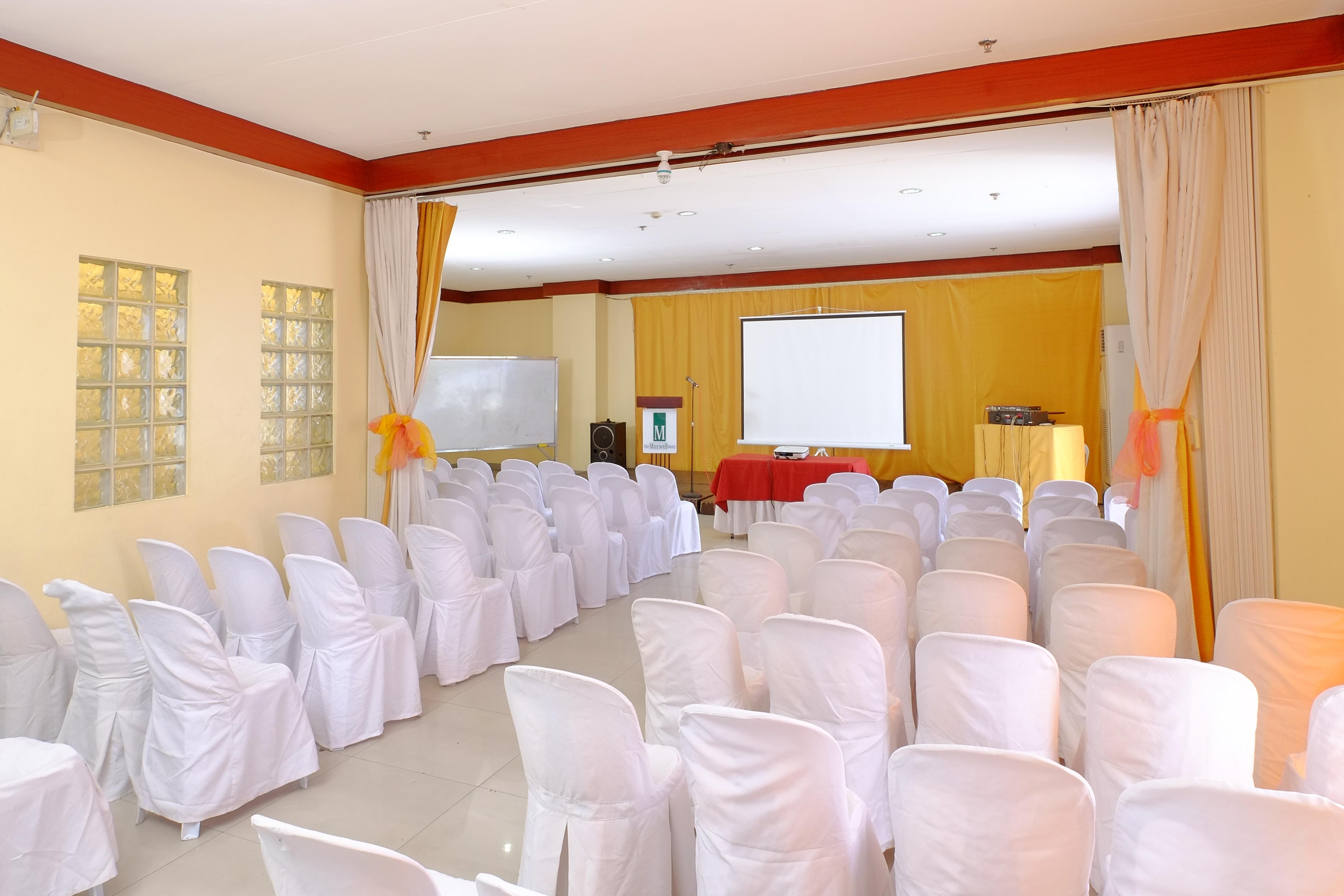 Oyo 187 The Maxwell Hotel Cebu Exterior foto