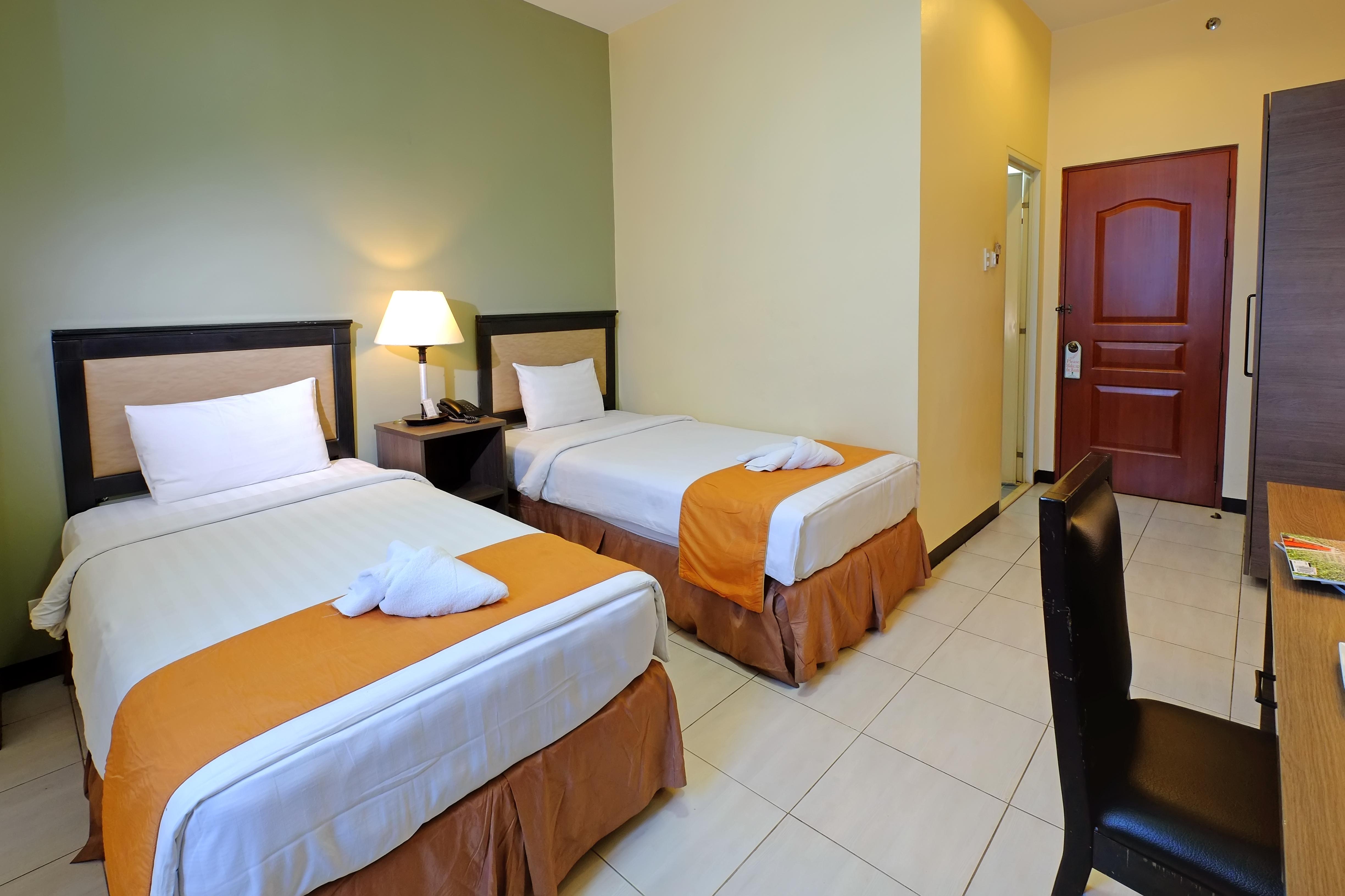 Oyo 187 The Maxwell Hotel Cebu Exterior foto