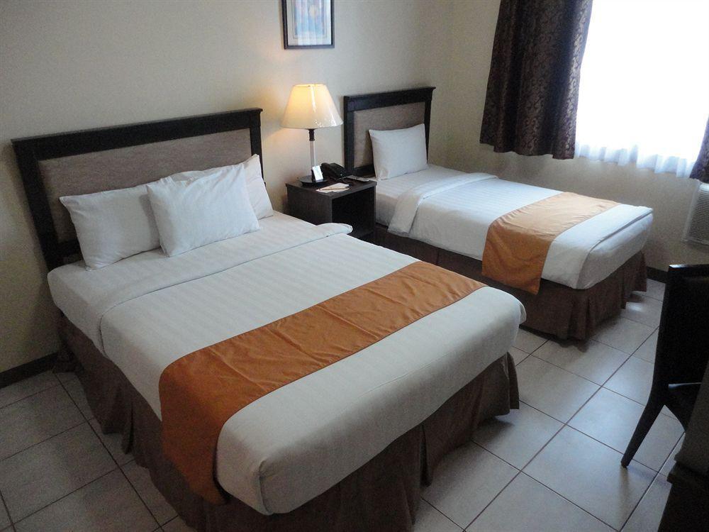 Oyo 187 The Maxwell Hotel Cebu Exterior foto