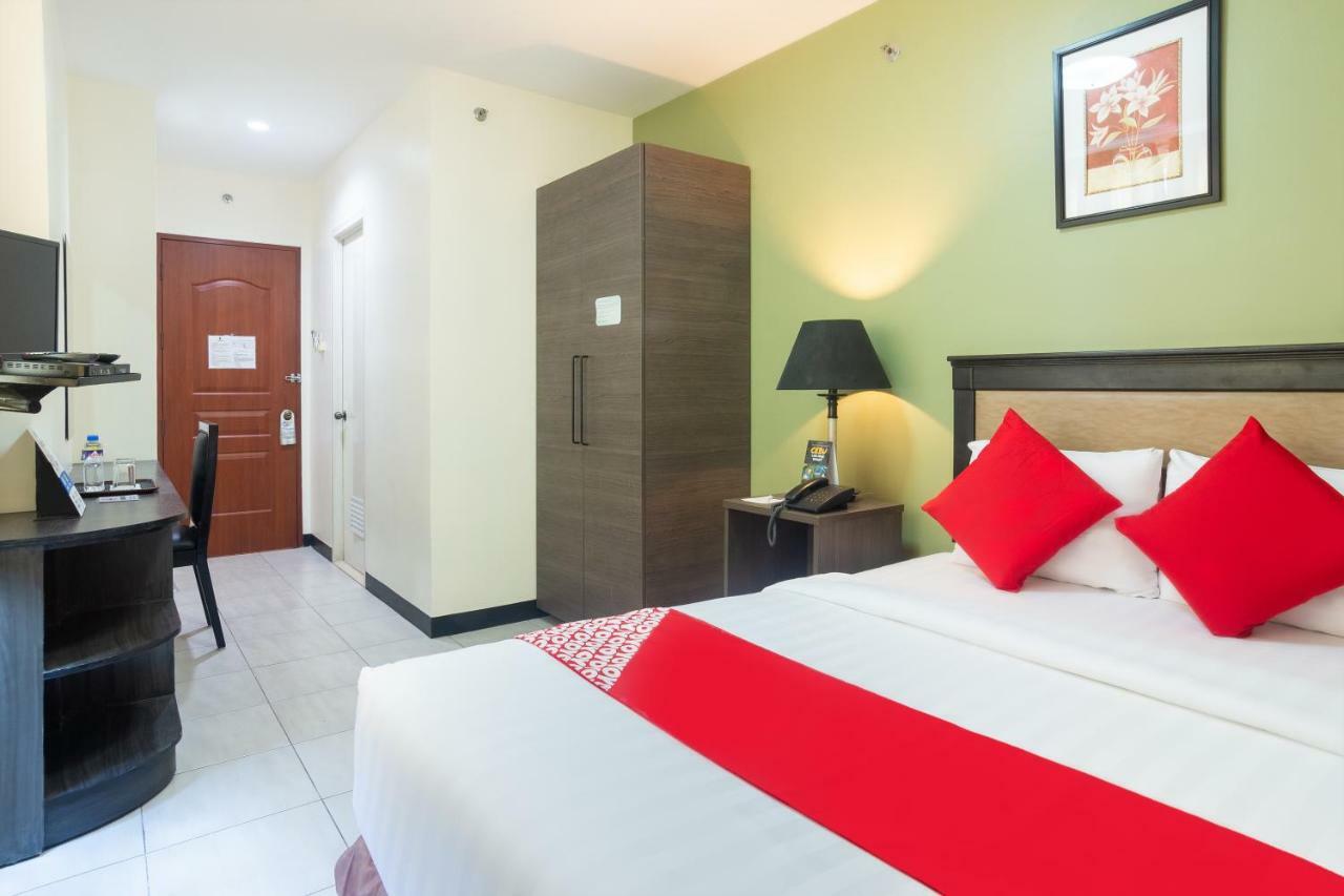 Oyo 187 The Maxwell Hotel Cebu Exterior foto